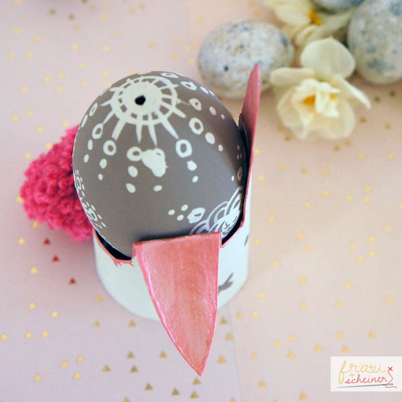 DIY Klopapierrolle Eierbecher recycling Hase