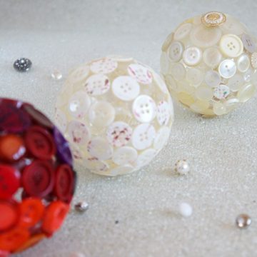 Diy Christbaumkugeln aus Knoepfen Anleitung zum Selbermachen Perlen