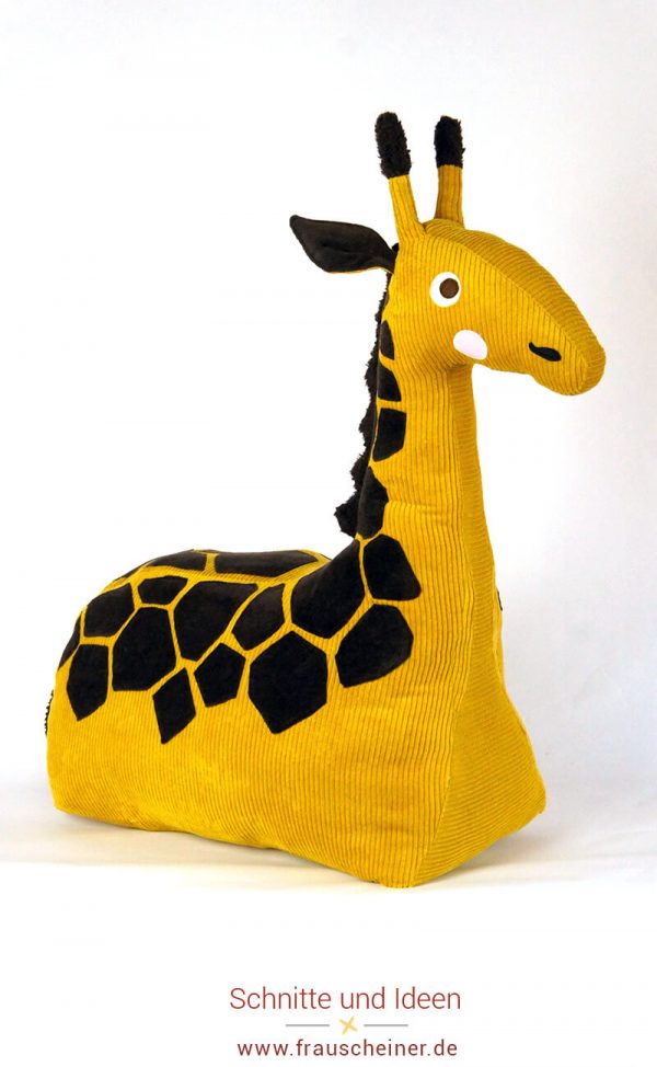 Kuscheltier Giraffe Reittier nähen Schnittmuster und Nähanleitung für das Kinderzimmer, nähen für Kinder, DIY